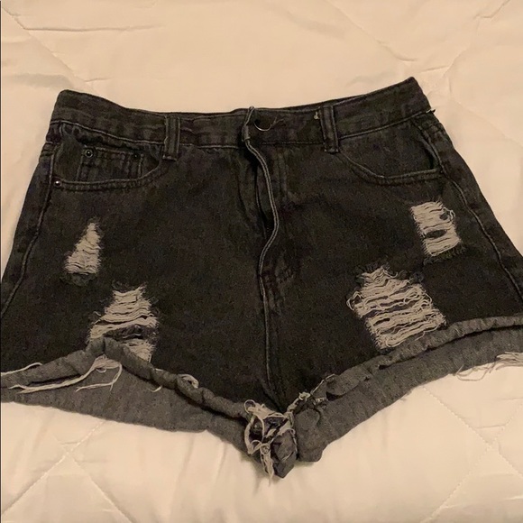 Lot of 3 jean shorts - Picture 2 of 3